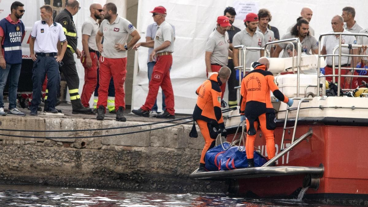 Recuperan el cuerpo de la hija de Lynch, última persona desaparecida en el naufragio