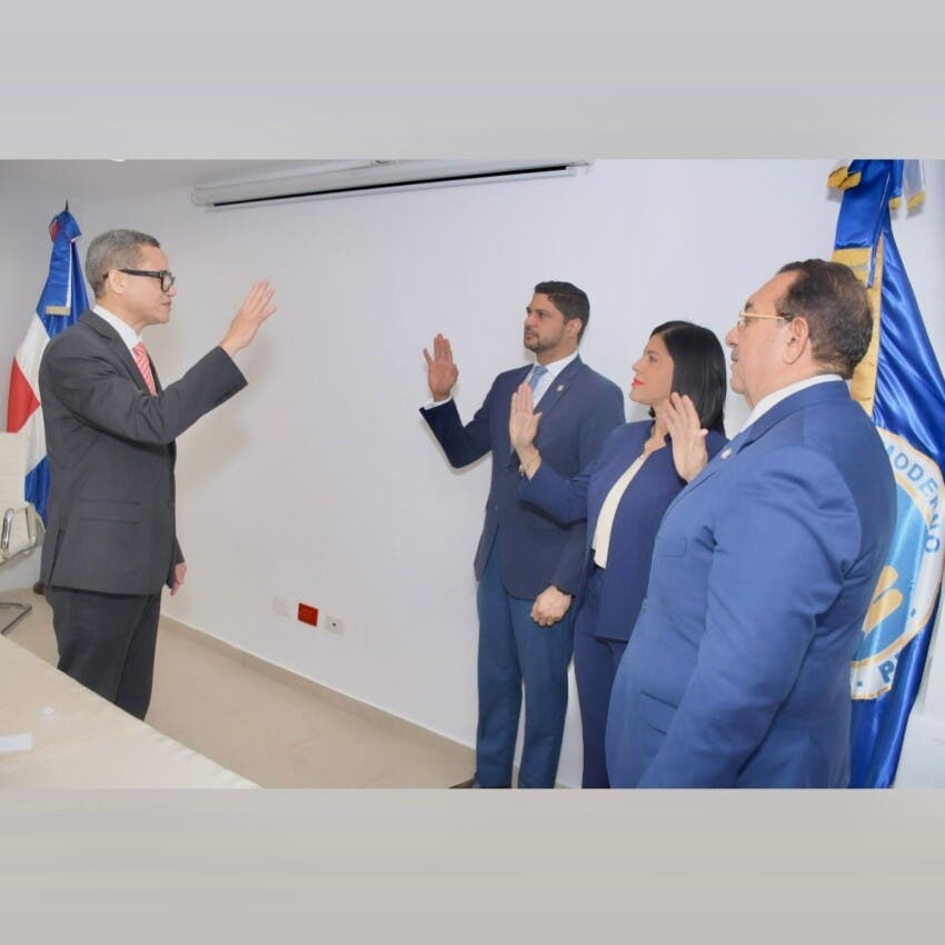 Bloque senadores del PRM eligen a Gustavo Lara como secrtario