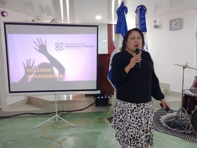 MP e Iglesia  realizan conversatorio sobre violencia intrafamiliar