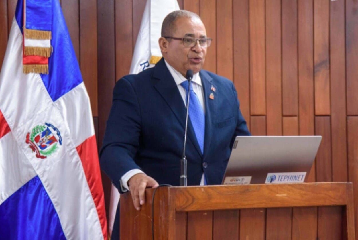 Frente de la Salud apoya reforma promueve Gobierno Constitución