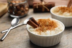Trucos para hacer un arroz con leche memorable