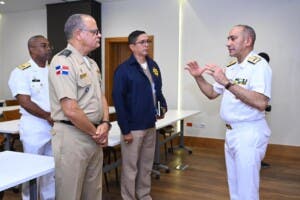 Defensa y DNCD analizan estrategia para combatir narcotráfico