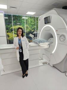 Médico Express utiliza IA en radiología