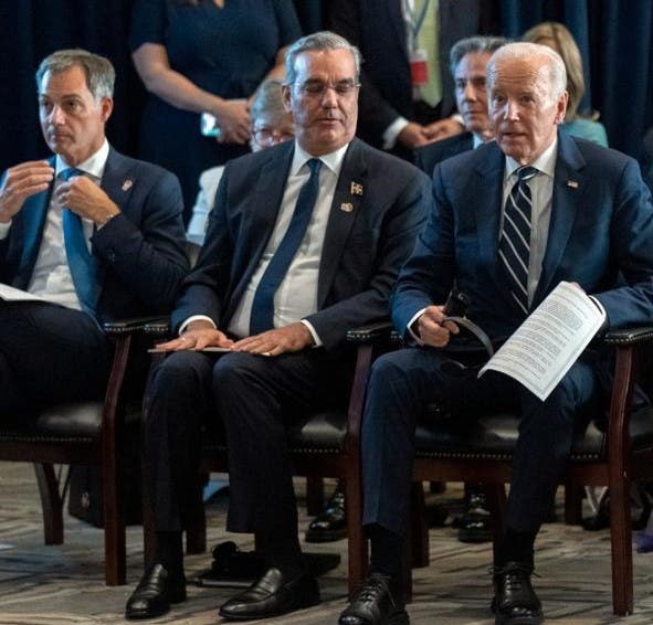 Luis Abinader junto al presidente de Estados Unidos, Joe Biden, en el marco de la Cumbre de Líderes de la Coalición Mundial para hacer frente a la amenaza de las drogas sintéticas.