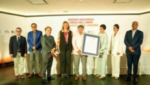 Manuel Matos Moquete es Premio Nacional Feria del Libro Eduardo León Jimenes 2024