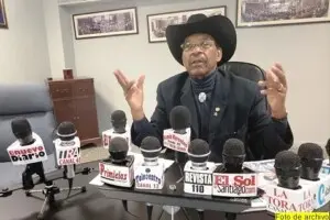 Evangélicos convocan a oraciones por la paz y seguridad frente alcaldía NYC Evangélicos convocan a oraciones por la paz y seguridad frente alcaldía NYC