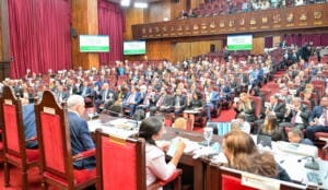 Congreso reanuda debates de reforma constitucional