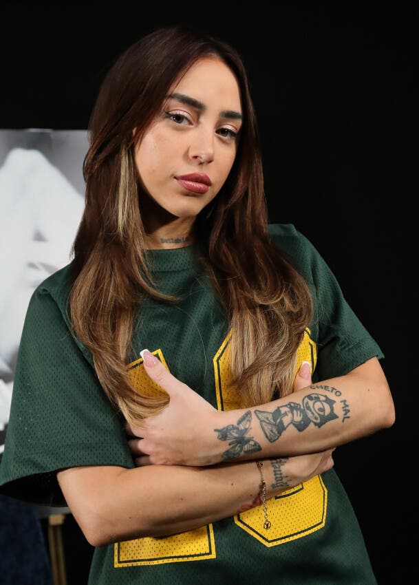 Nicki Nicole resalta la importancia de mantenerse con los pies en la tierra