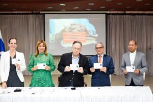 Inposdom emite sello postal en honor a Mary Pérez de Marranzini, fundadora de Rehabilitación