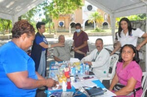 Ofrecen atenciones médicas a más de 200 personas en San Cristóbal