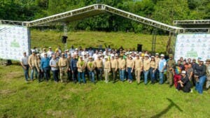 Eted reforesta con 2,500 árboles la comunidad de Peñaló, en Bonao