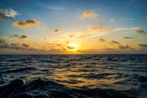 Aunque pasó la fase más caliente, calor del mar sigue elevado