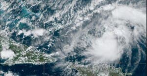 Tormenta tropical Oscar se convierte en huracán