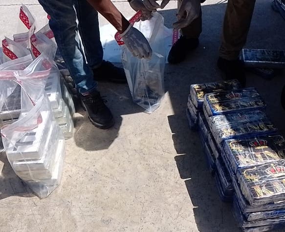 Apresan vinculado alijo 62 paquetes cocaína