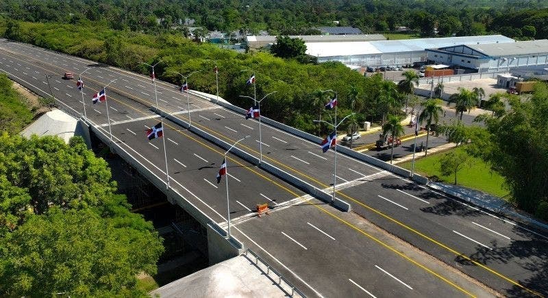 Dice recaudaciones peajes han permitido construcción y mantenimiento de vías