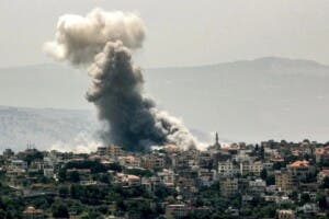 Ataque israelí a edificios residenciales en norte de Gaza deja 84 muertos, más de 50 niños