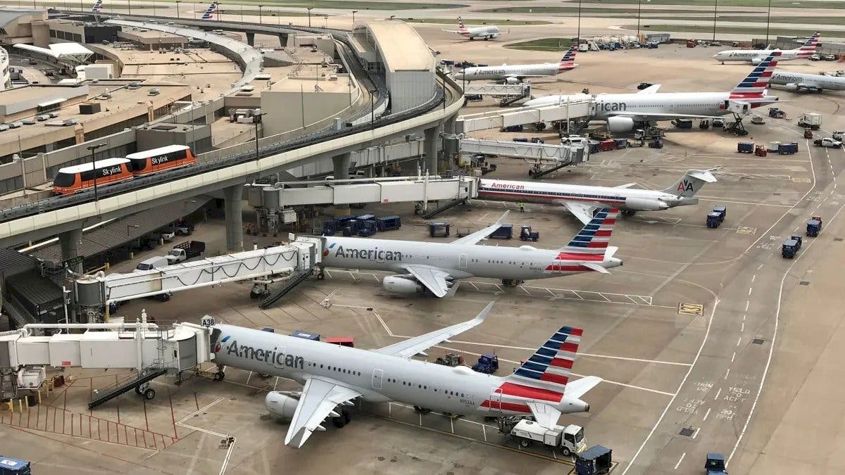 American Airlines suspende por 3 meses vuelos hacia Haití tras ataque a uno de sus aviones     