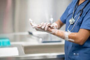 Crece preocupación por contaminación hospitalaria