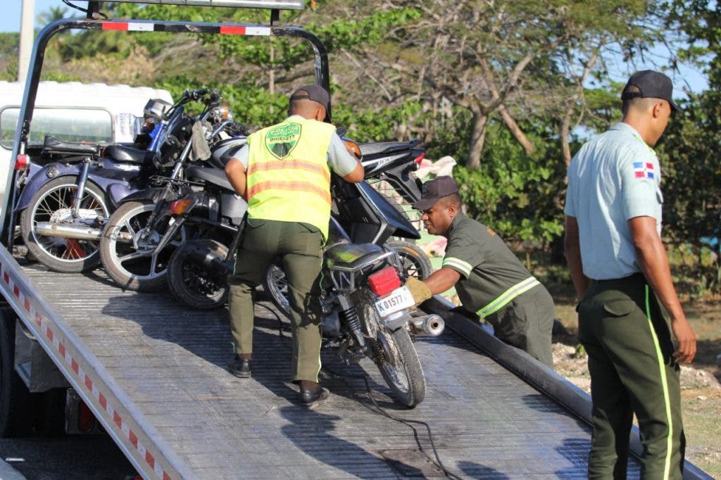 Digesett retiene motocicletas por transitar en elevados y túneles