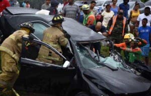 Mueren 4 personas por accidente de tránsito en autopista Duarte