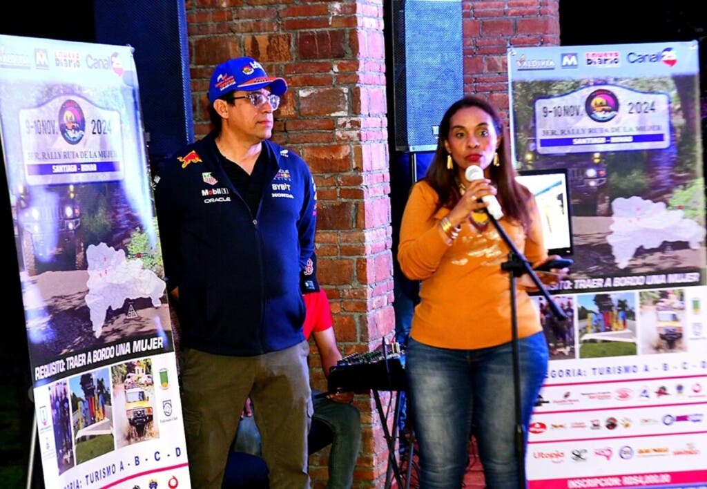 Los asistentes al rally demostraron sus habilidades y su compromiso con el empoderamiento femenino, en una ruta coordinada por Yaniris Espinal y diseñada por el arquitecto Johanne Checo y Carolina Menicucci.