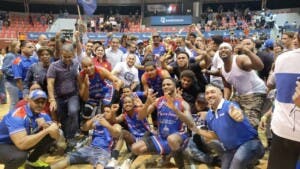 Club Máximo Gómez campeón justa baloncesto San Francisco de Macorís