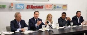 Advierten sobre deterioro democracia en el mundo