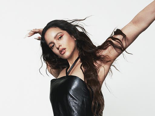 The Weeknd, Lady Gaga y Miley Cyrus prometen nuevos lanzamientos en 2025