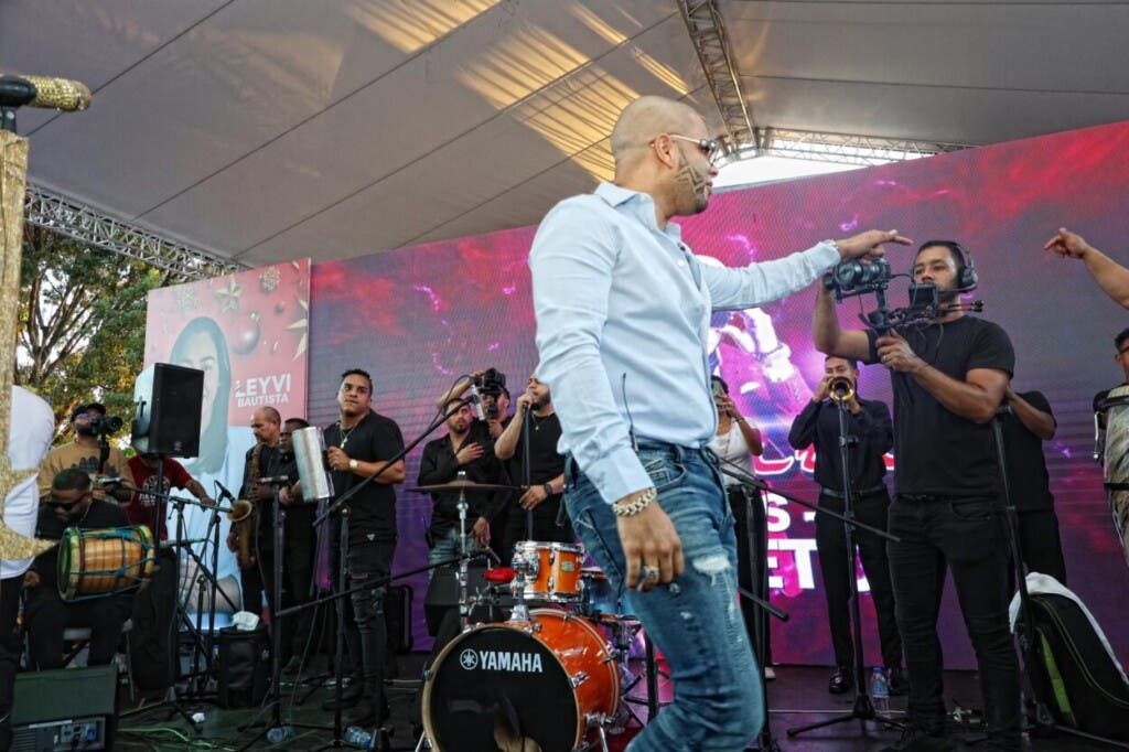 "Este evento ya es una tradición para el proyecto Leyvi Bautista. Todos los diciembres hay que hacerle su fiesta a Santo Domingo Oeste la más esperada por todos, y con mucho entusiasmo y amor se la realizamos", manifestó la diputada.