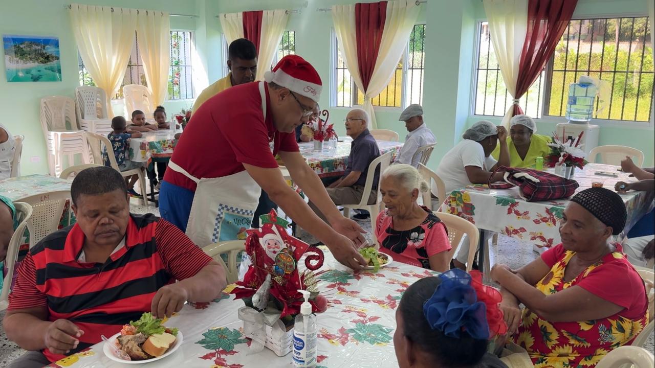 Luis El Gallo: «El que ayuda a los pobres le presta a Dios»