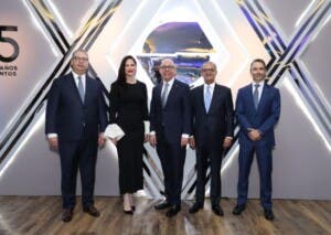 Banco Santa Cruz celebra 25 años de trayectoria en tradicional encuentro navideño