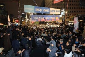 El presidente surcoreano revoca la ley marcial tras rechazo del Parlamento y protestas