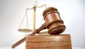 Reevían juicio a capitán y civil apresados por droga