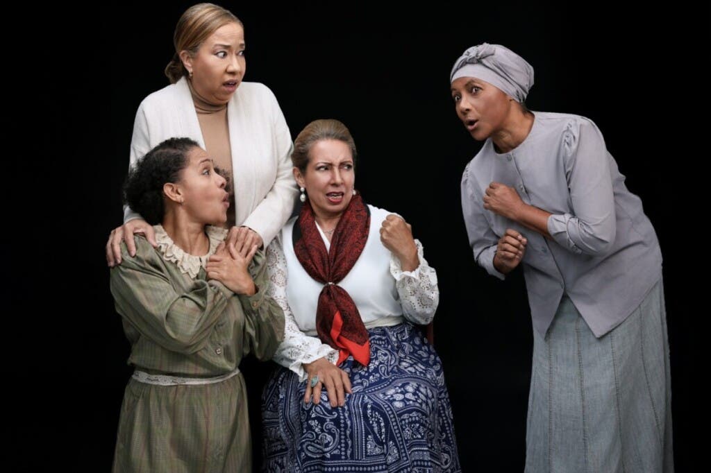 Escena de la obra “Todos quieren saber”, del Teatro Las Máscaras
