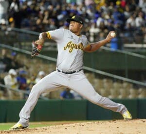 Enny Romero elegido Lanzador del Año