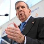 Edmundo González subraya que los excarcelados carecen de libertad plena y pide justicia