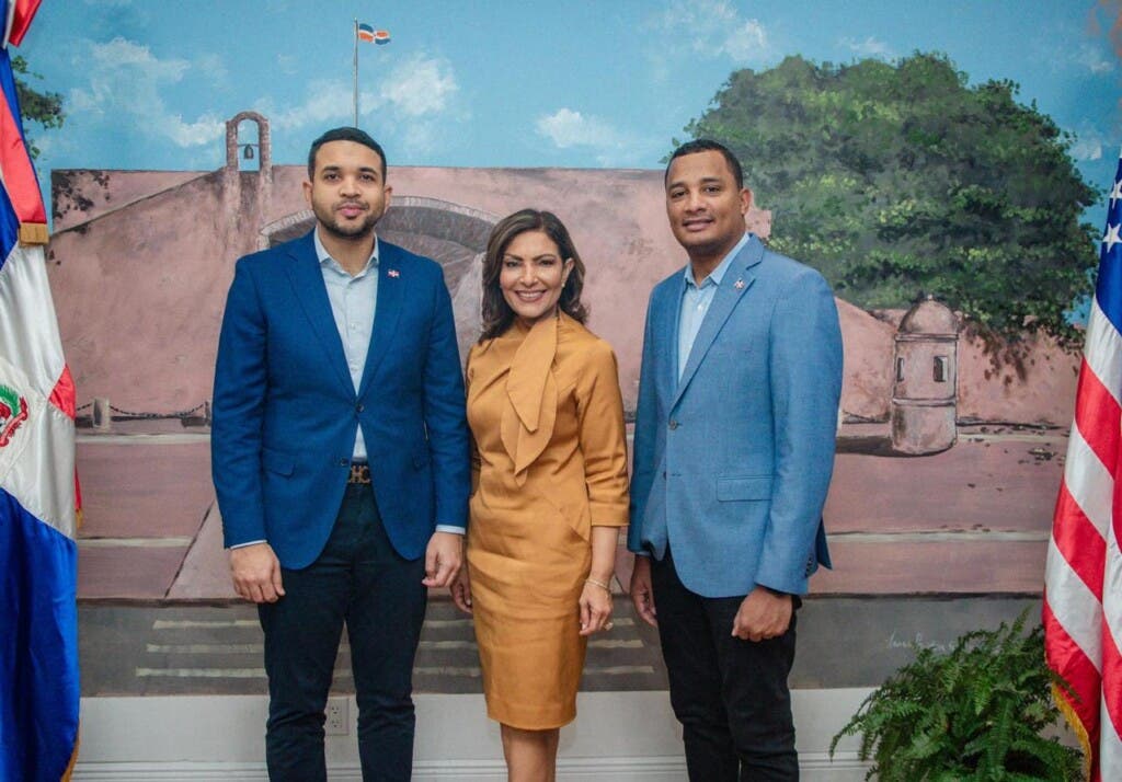 Consulado RD Miami y Ministerio Juventud realizan alianza estratégica para desarrollo diáspora