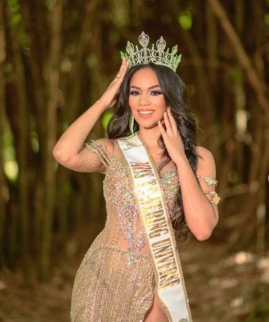 Dominicana Yadira Muñoz es la nueva Miss Towering Universe