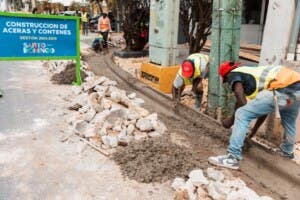 ADN avanza construcción de aceras y contenes en 21 sectores