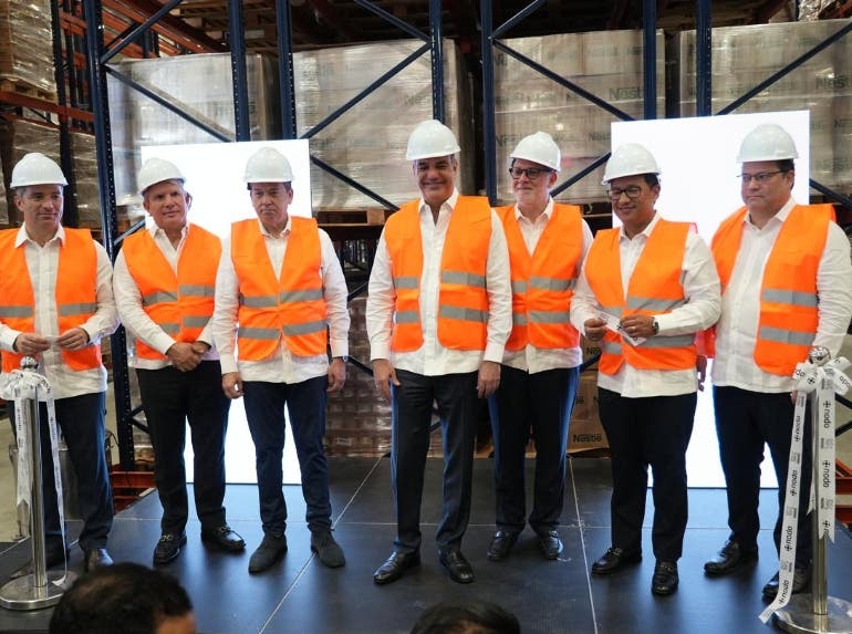 Abren centro logístico de Nestlé y NODO