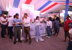Realizan en SJM feria del agro de la región sur