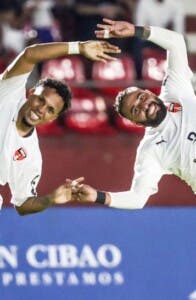 Goles colombianos dan triunfo a Cibao FC