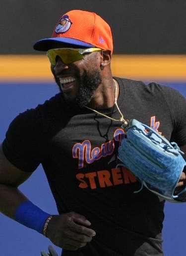 Dolor en rodilla de Starling Marte no desaparece