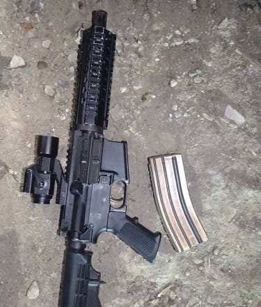 Fusil incautado a Brayan y a El Gago