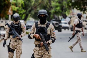 Policía de Haití abate a miembros de banda armada en Petion-Ville. ¿Cuántos fueron?