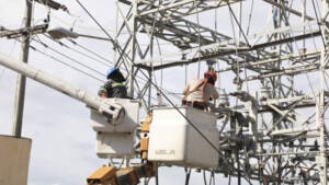 Cued destaca avances en recaudación y modernización del sector eléctrico