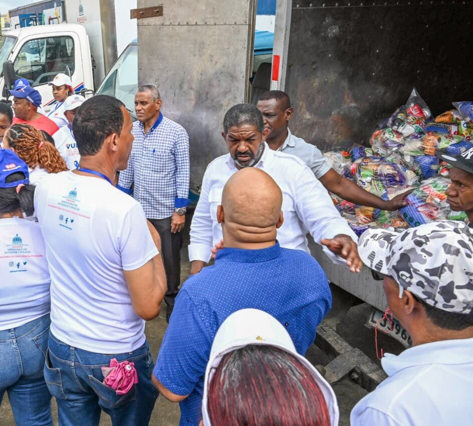 Realizan operativo de entrega de alimentos en Capotillo