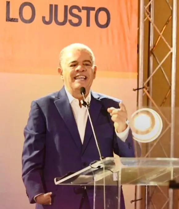 Amarante dice presidente cumbre migratoria debe ser con los empresarios
