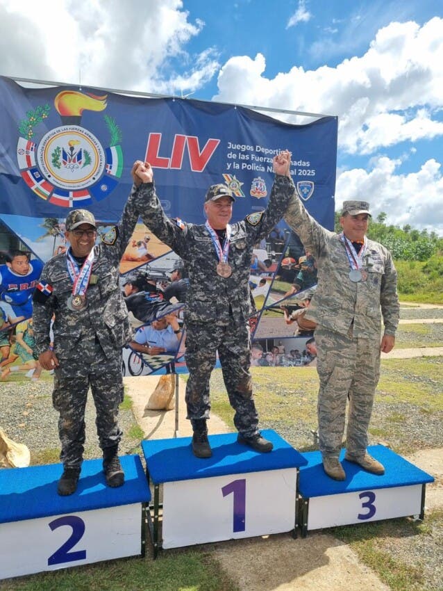 Policía gana oro en tiro de fusil en Juegos Deportivos Militares