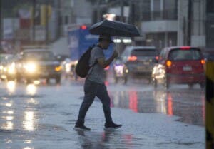 Vaguada y sistema frontal provocan mal tiempo este martes